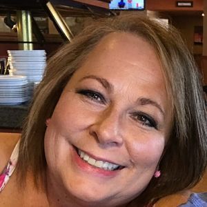 Meet your Posher, Leslie